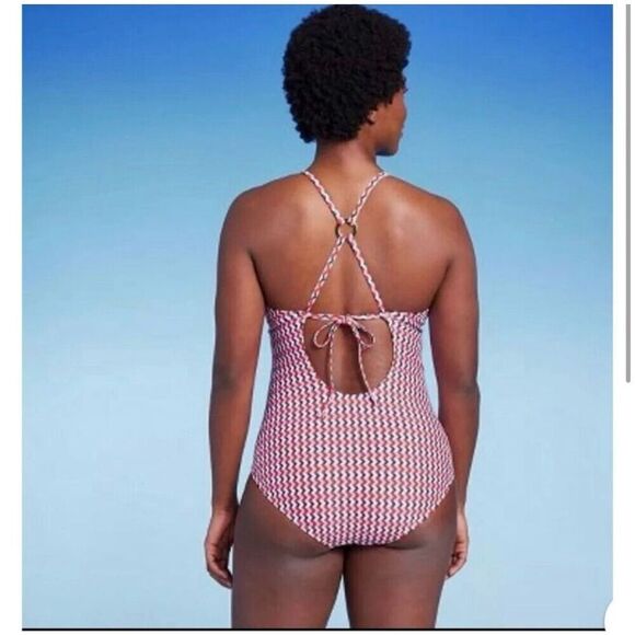 Kona Sol Red White Blue Geometric One Piece Swimsuit Plus Size 17 New - Picture 2 of 2